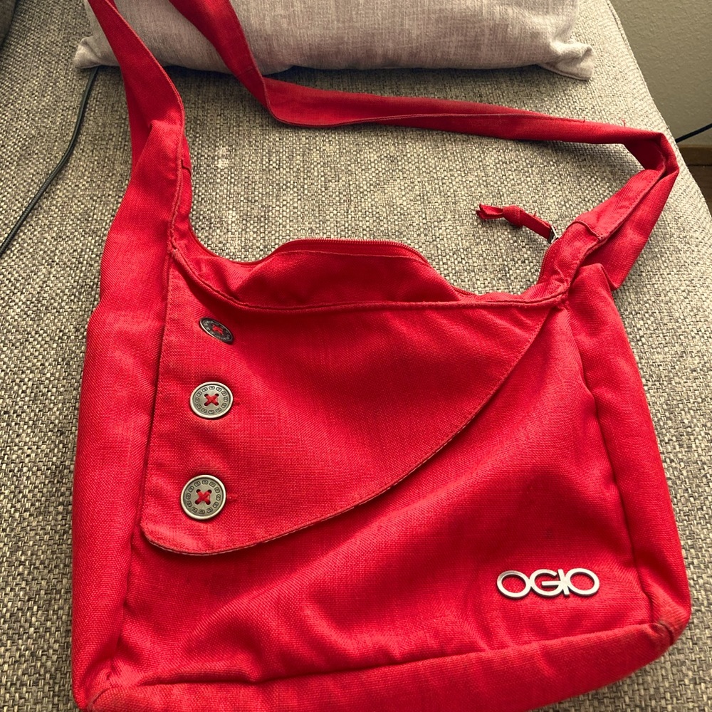 Ogio Brooklyn Tablet Bag